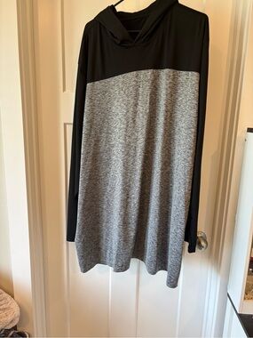 Realessentials athletica Black Stretch Athletic Top with Subtle Logo